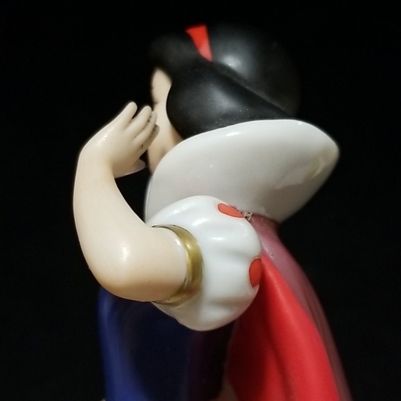 Disney, Snow White mini statue - Picture 12 of 16